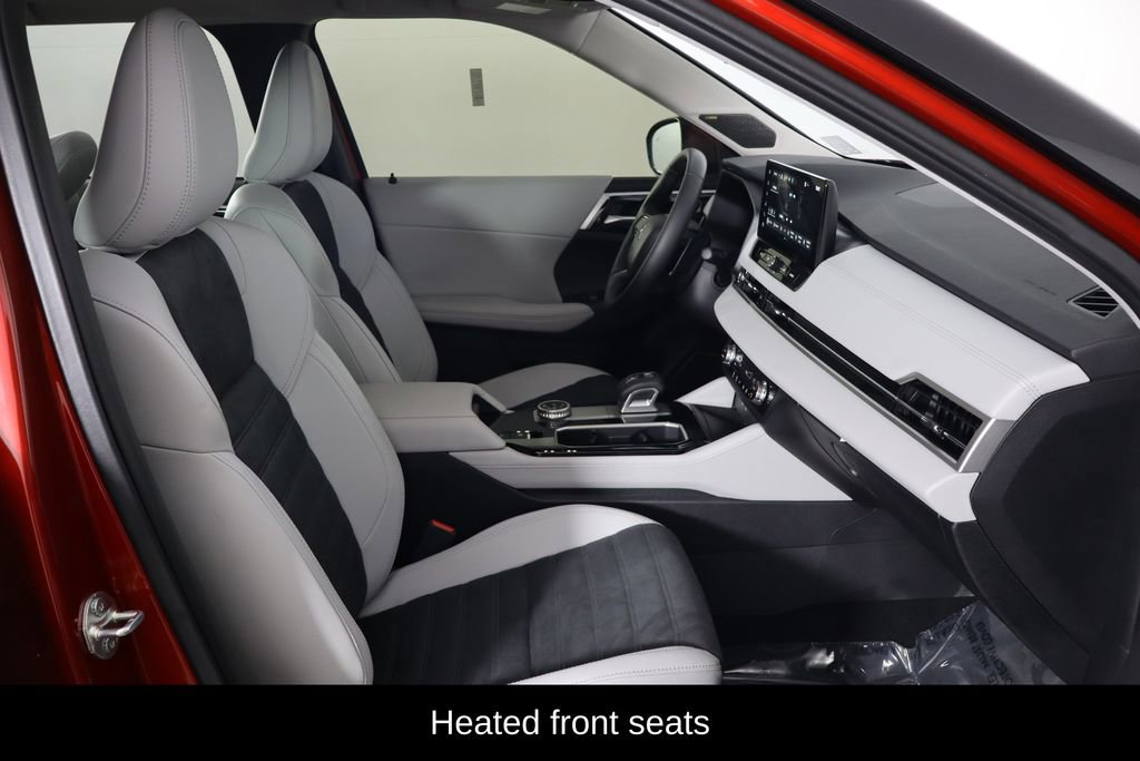 Used 2025 Mitsubishi Outlander SE AWD/4WD image 18