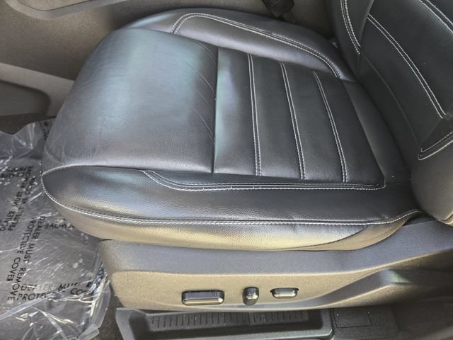 Used 2019 Ford Escape Titanium FWD image 24