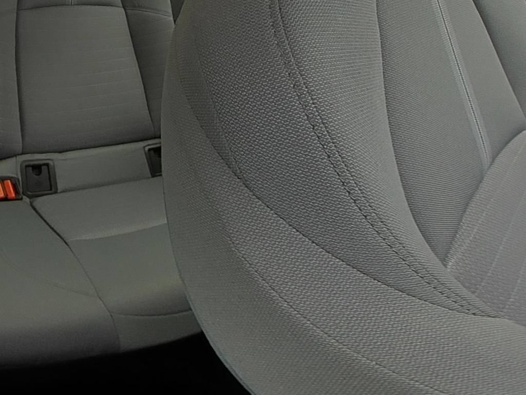 Used 2025 Toyota Corolla SE FWD image 14
