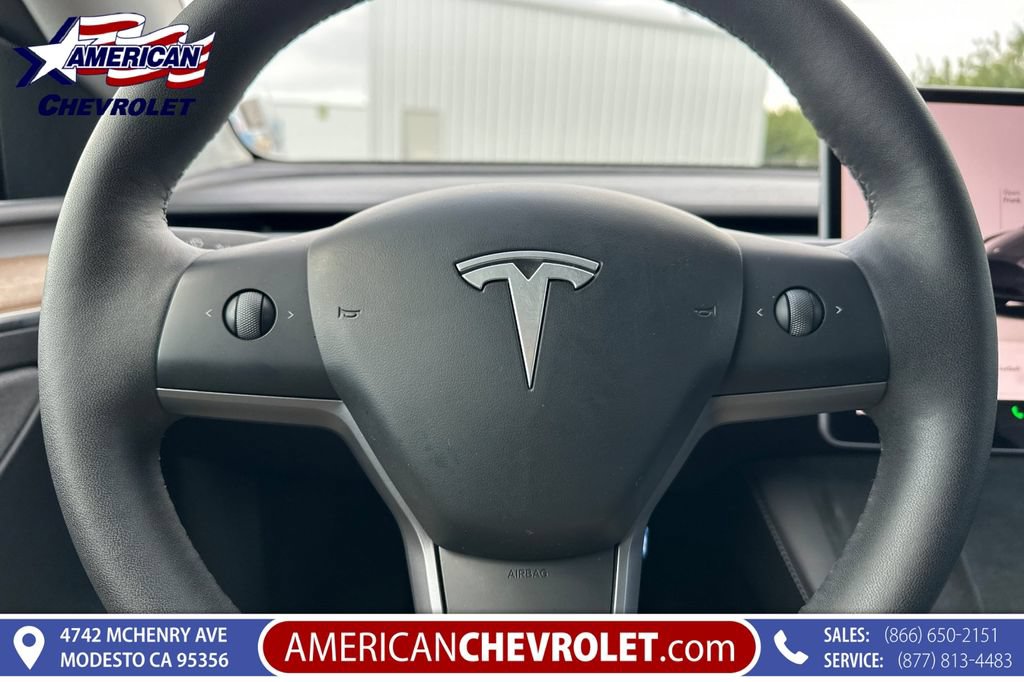 Used 2025 Tesla Model Y Long Range RWD image 31