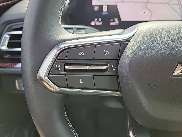 Used 2025 Chevrolet Traverse Z71 w/ Driver Confidence Package AWD/4WD image 28