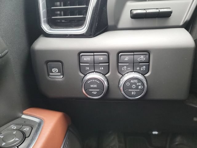 Certified 2025 GMC Sierra 2500 Denali Ultimate AWD/4WD image 15