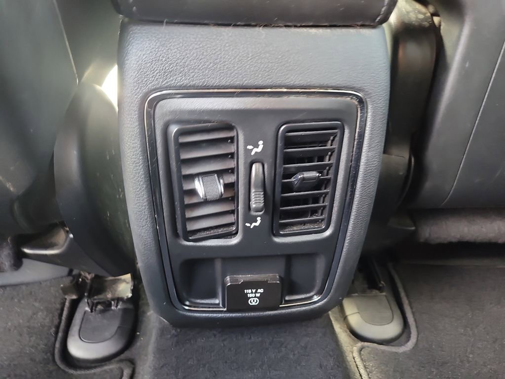 Used 2020 Jeep Grand Cherokee Altitude RWD image 13