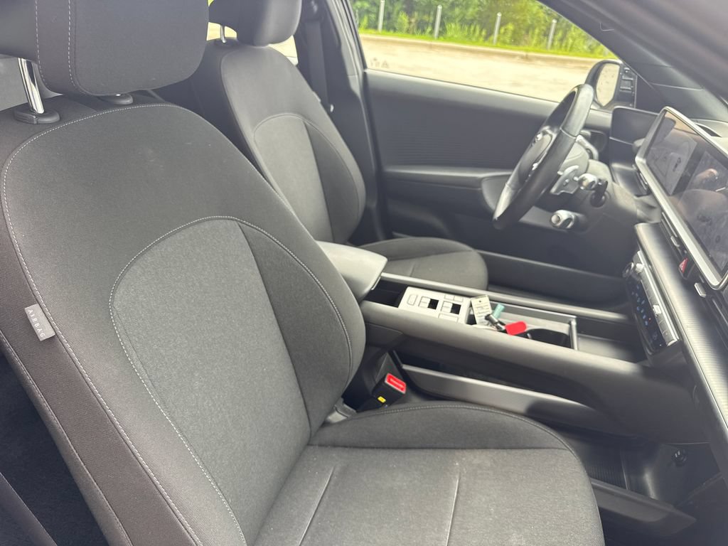 Used 2024 Hyundai Ioniq 6 SE RWD image 35