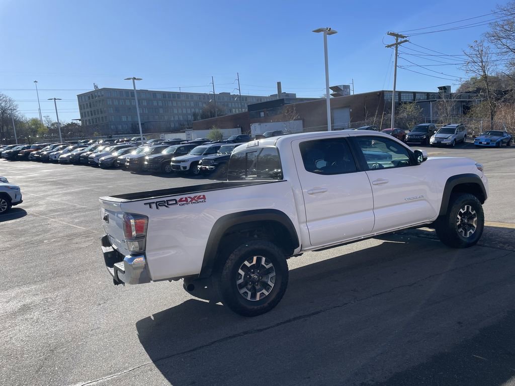 Used 2020 Toyota Tacoma TRD Off-Road AWD/4WD image 8