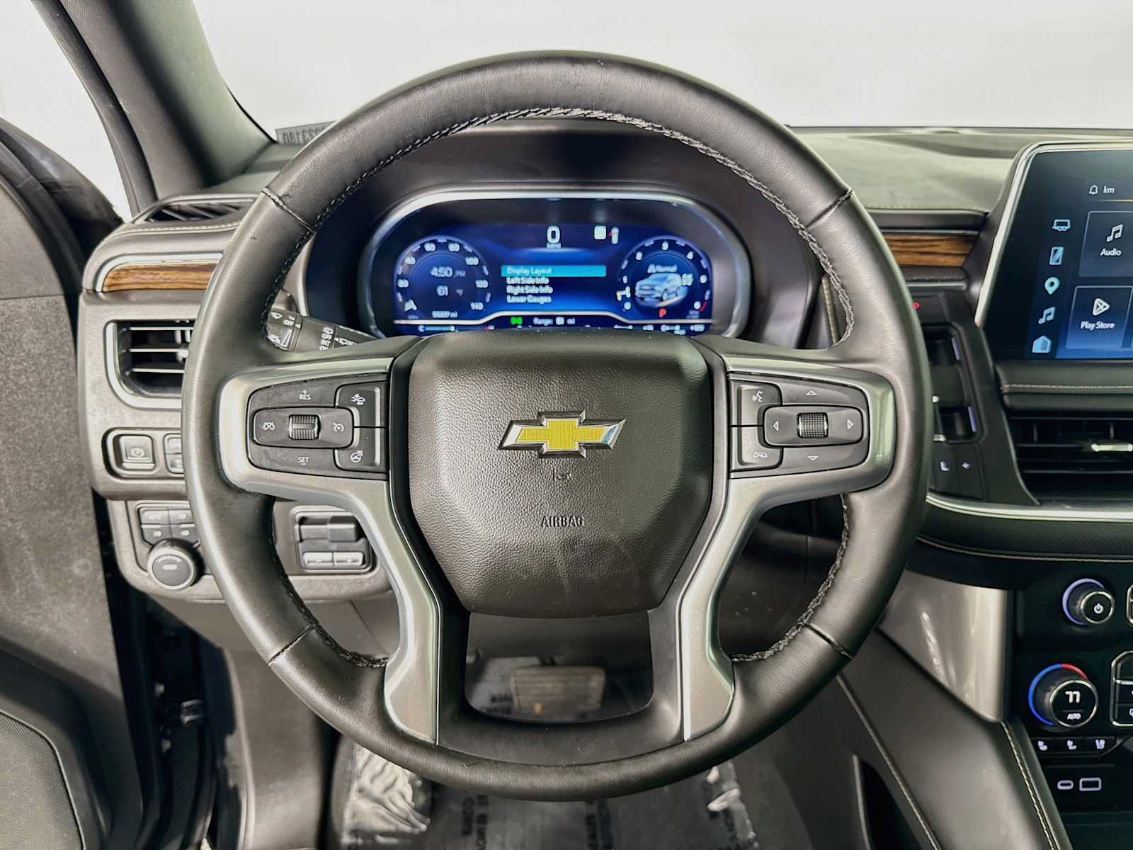 Used 2023 Chevrolet Tahoe Premier w/ Premium Package AWD/4WD image 12