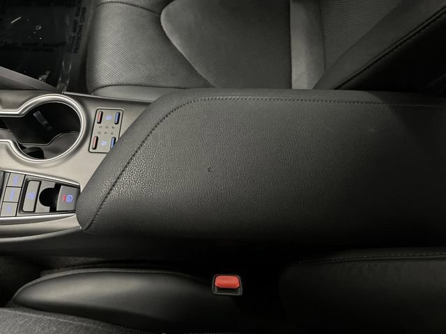 Used 2023 Toyota Camry XLE image 21