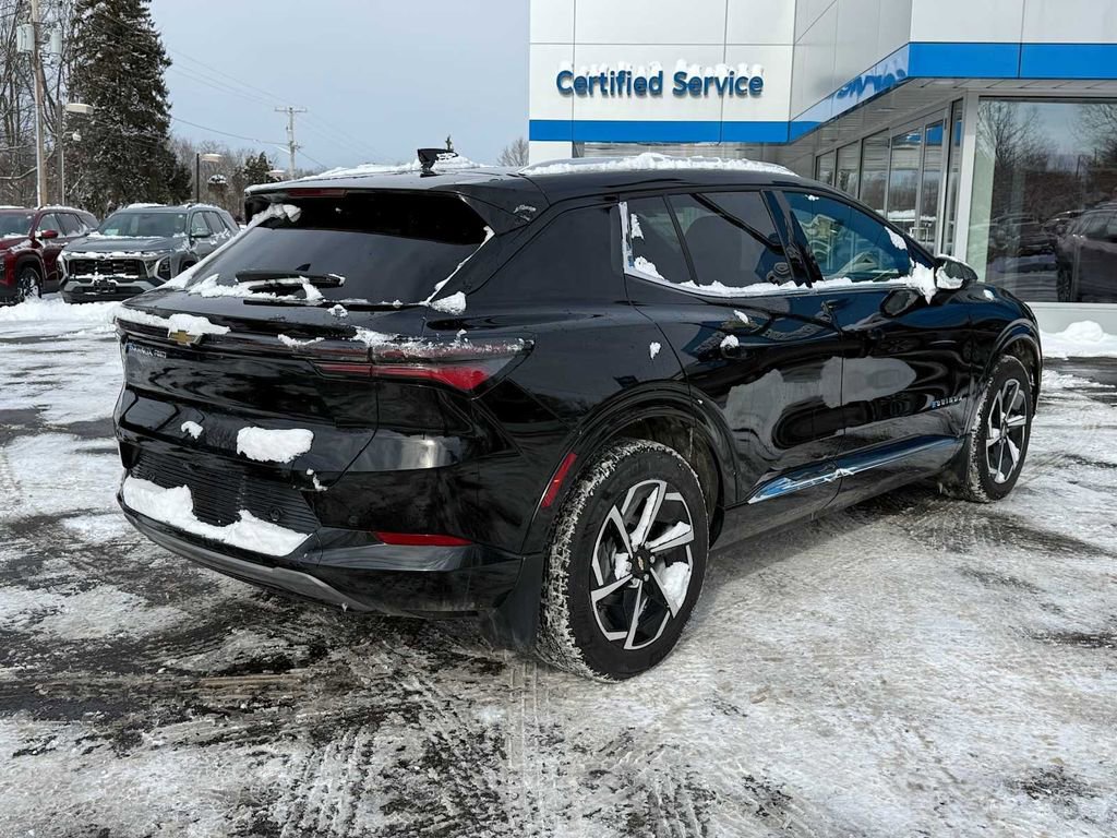 Used 2025 Chevrolet Equinox EV LT w/ Convenience Package image 7