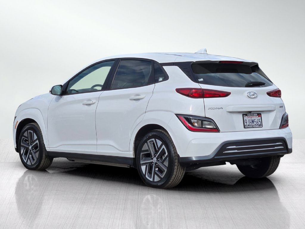 Used 2023 Hyundai Kona SEL FWD image 7