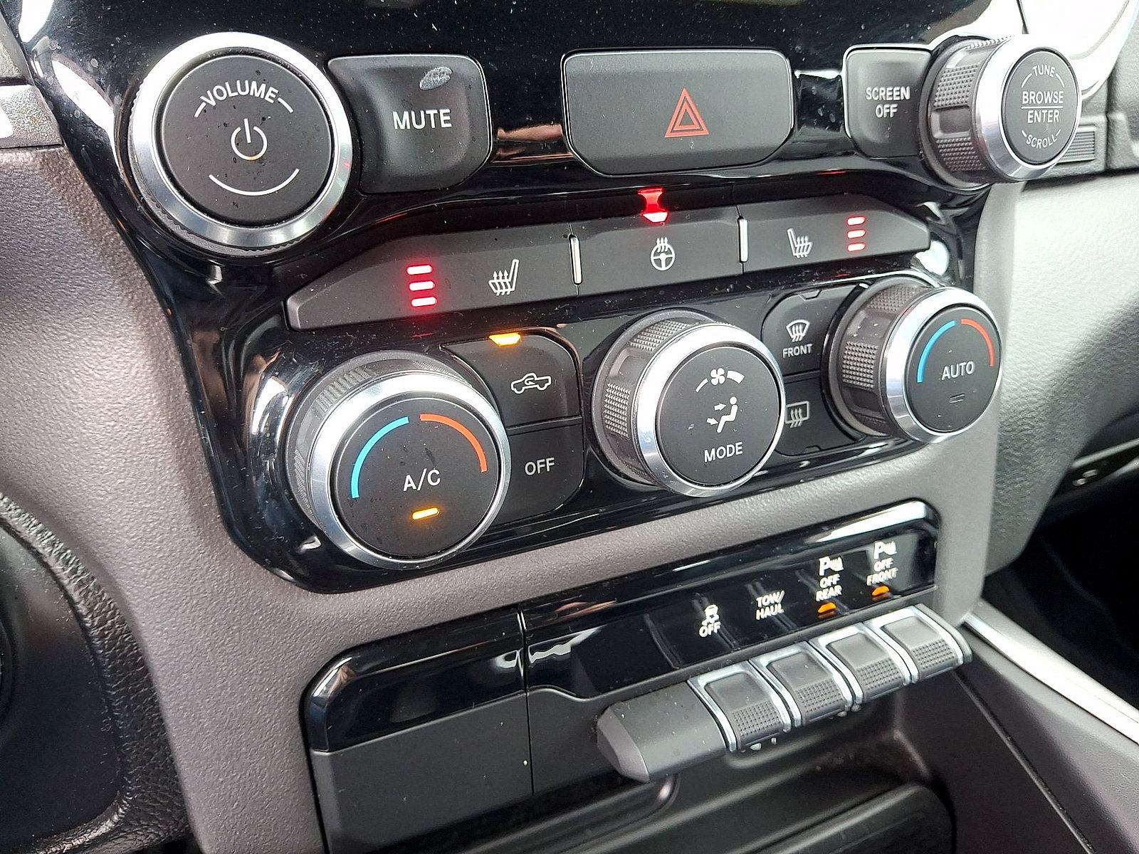 Used 2021 RAM 1500 Big Horn AWD/4WD image 19