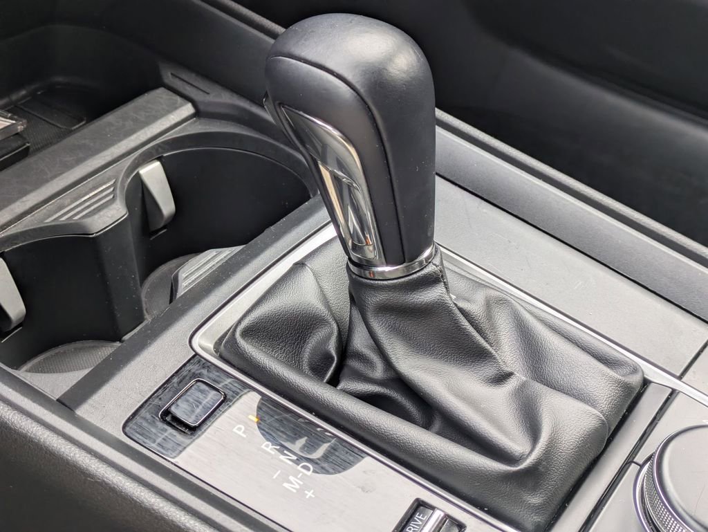 Used 2025 MAZDA CX-50 AWD 2.5 S w/ Premium Package image 17