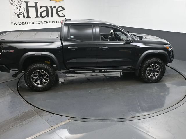 New 2026 Chevrolet Colorado ZR2 w/ Off-Road Front Bumper Package AWD/4WD image 17
