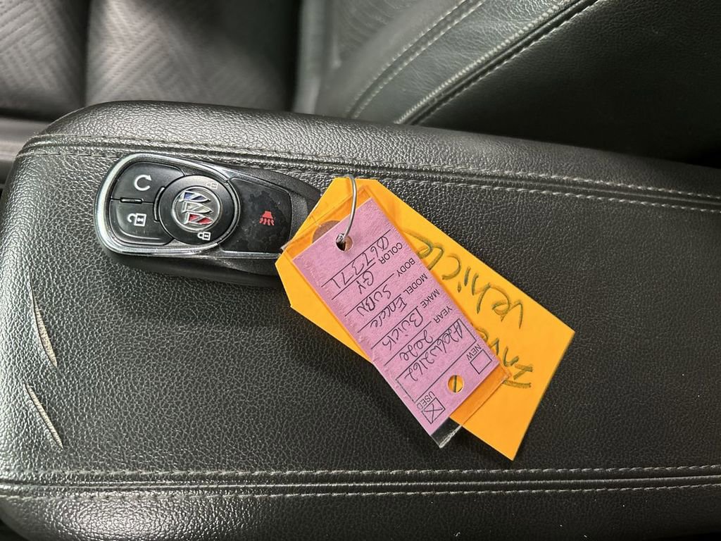 Used 2020 Buick Encore GX Essence w/ Sport Touring Package FWD image 12