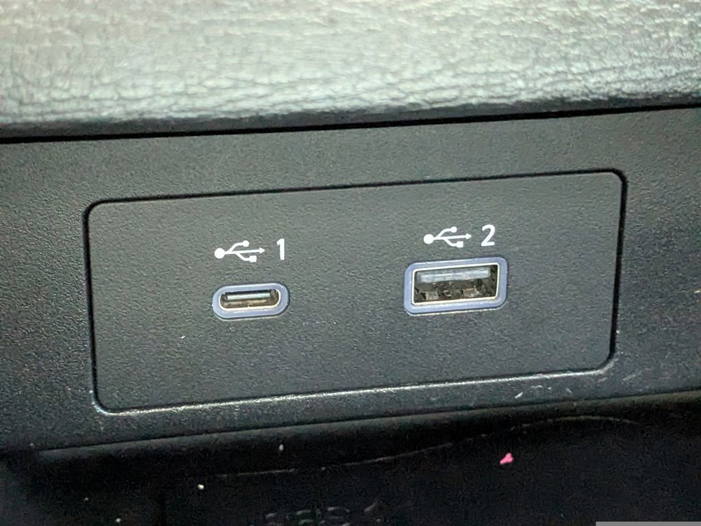 Used 2022 Mitsubishi Outlander SEL image 25