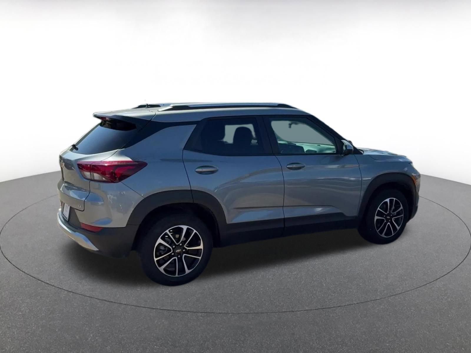 Used 2025 Chevrolet TrailBlazer LT image 11