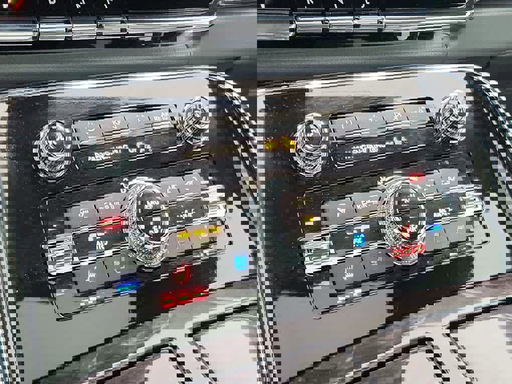 Used 2019 Lincoln Navigator Reserve w/ Cargo Package image 17