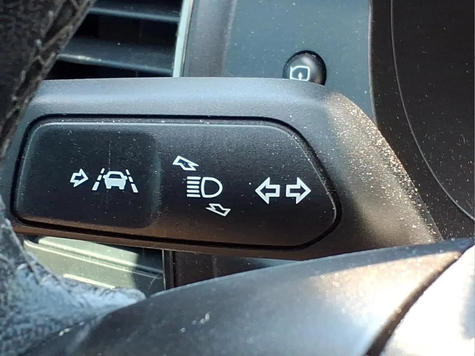 Used 2022 Ford Ranger Lariat w/ Tremor Off-Road Package AWD/4WD image 27