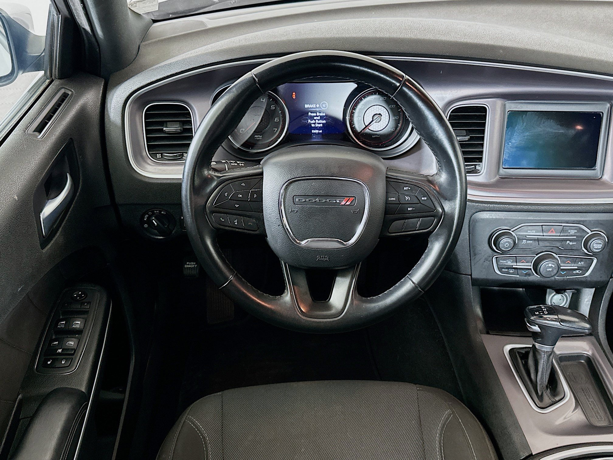 Used 2022 Dodge Charger SXT RWD image 17
