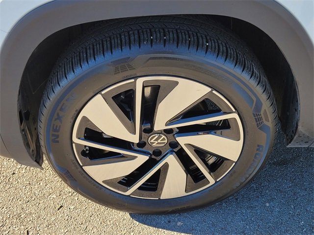 Used 2024 Volkswagen Atlas SE image 20