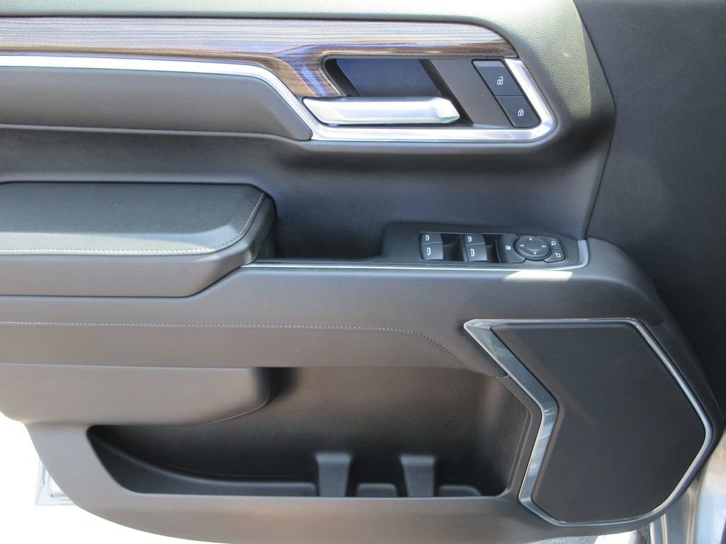 Certified 2024 Chevrolet Silverado 1500 LT AWD/4WD image 24