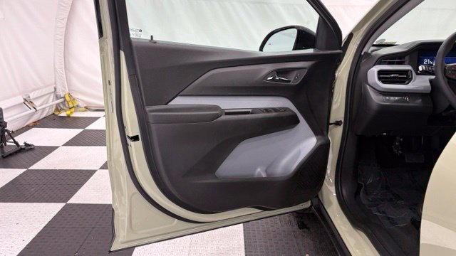 New 2027 Chevrolet Bolt LT w/ Comfort Package FWD image 12