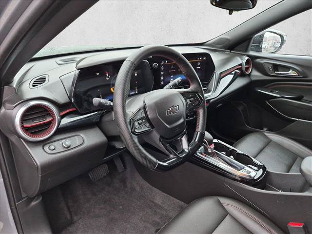Used 2025 Chevrolet Trax RS w/ Driver Confidence Package FWD image 10