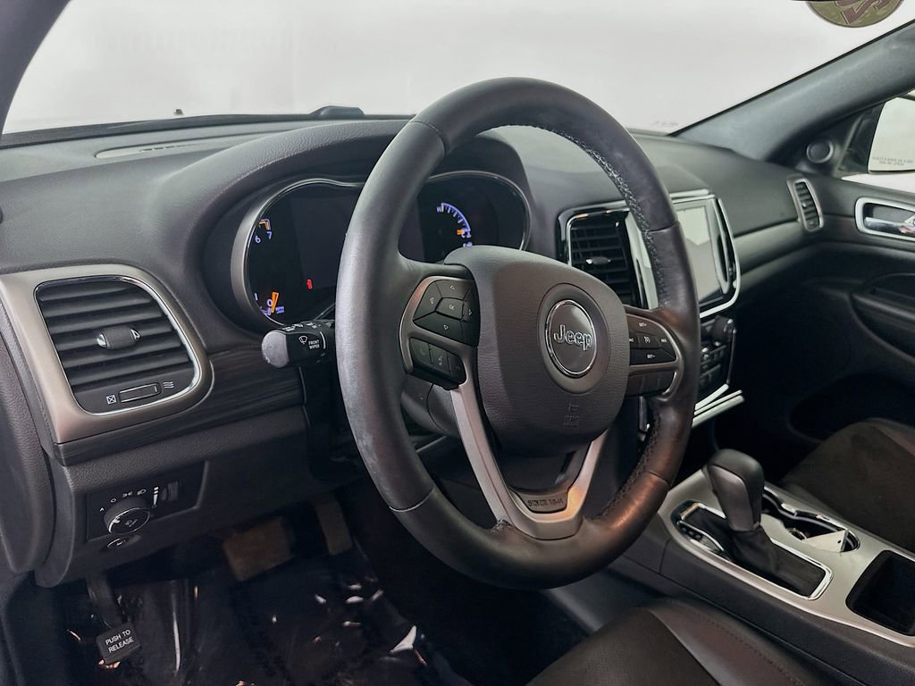 Certified 2019 Jeep Grand Cherokee Altitude AWD/4WD image 15
