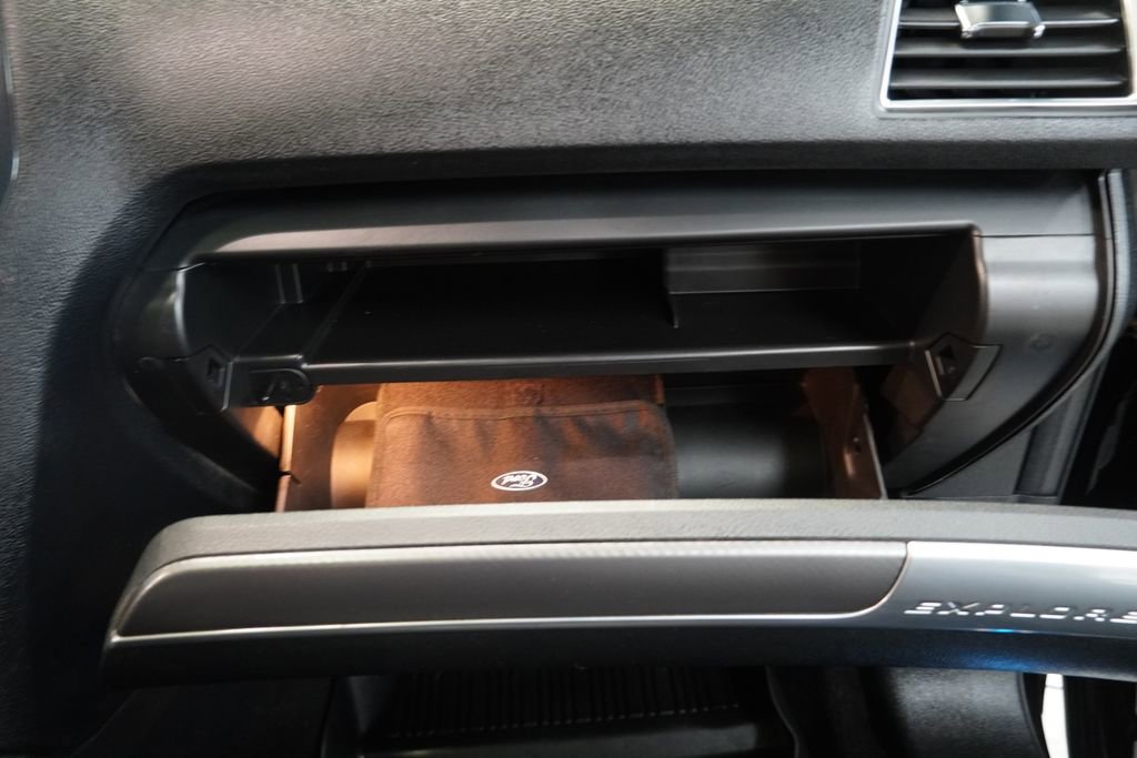 Used 2018 Ford Explorer Sport w/ Equipment Group 401A AWD/4WD image 39