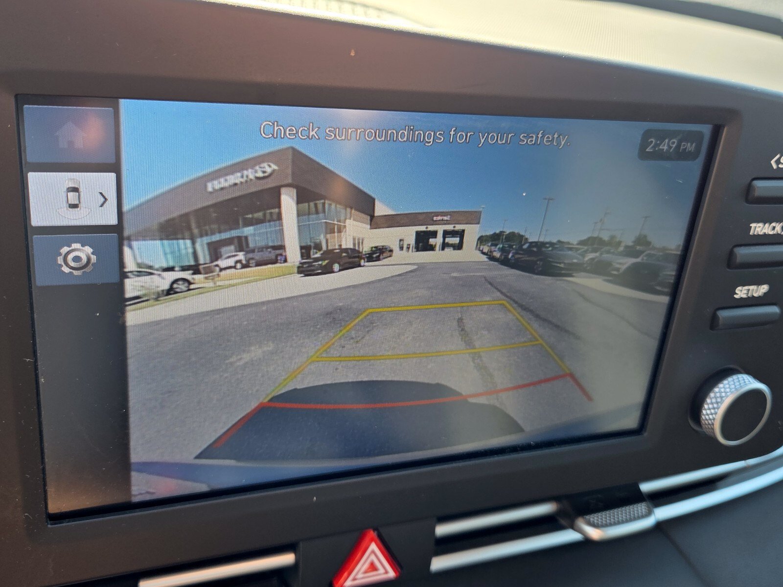 Used 2024 Hyundai Elantra SE FWD image 18