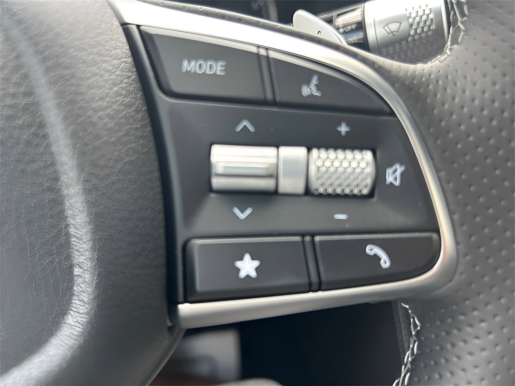 New 2025 Genesis G70 2.5T image 18