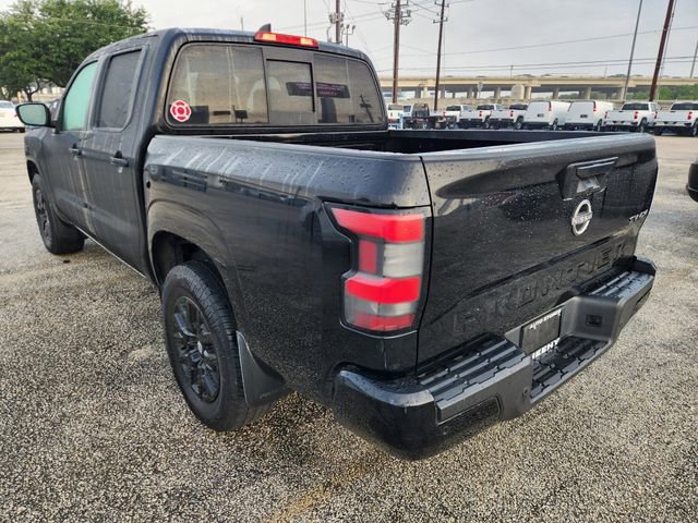Used 2022 Nissan Frontier SV w/ Technology Package image 4
