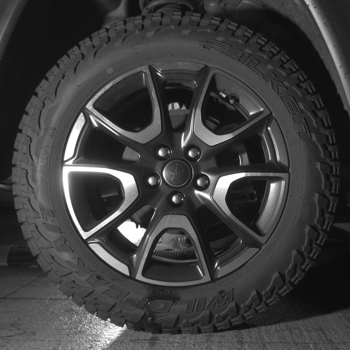 Used 2025 Jeep Compass Trailhawk image 15