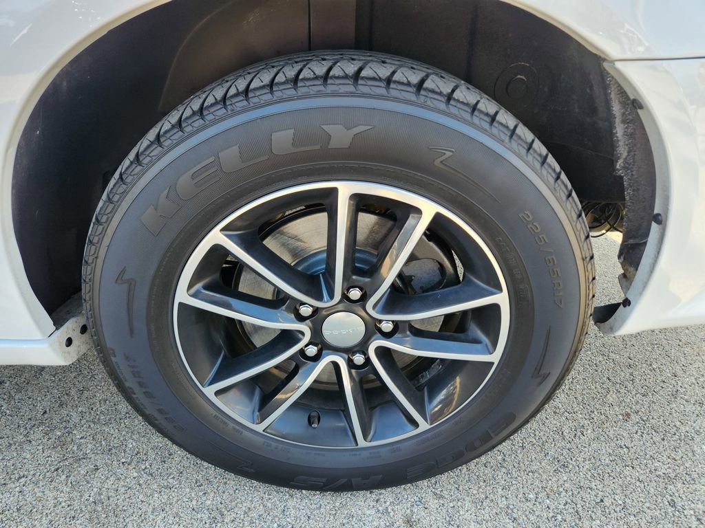 Used 2017 Dodge Grand Caravan GT image 48