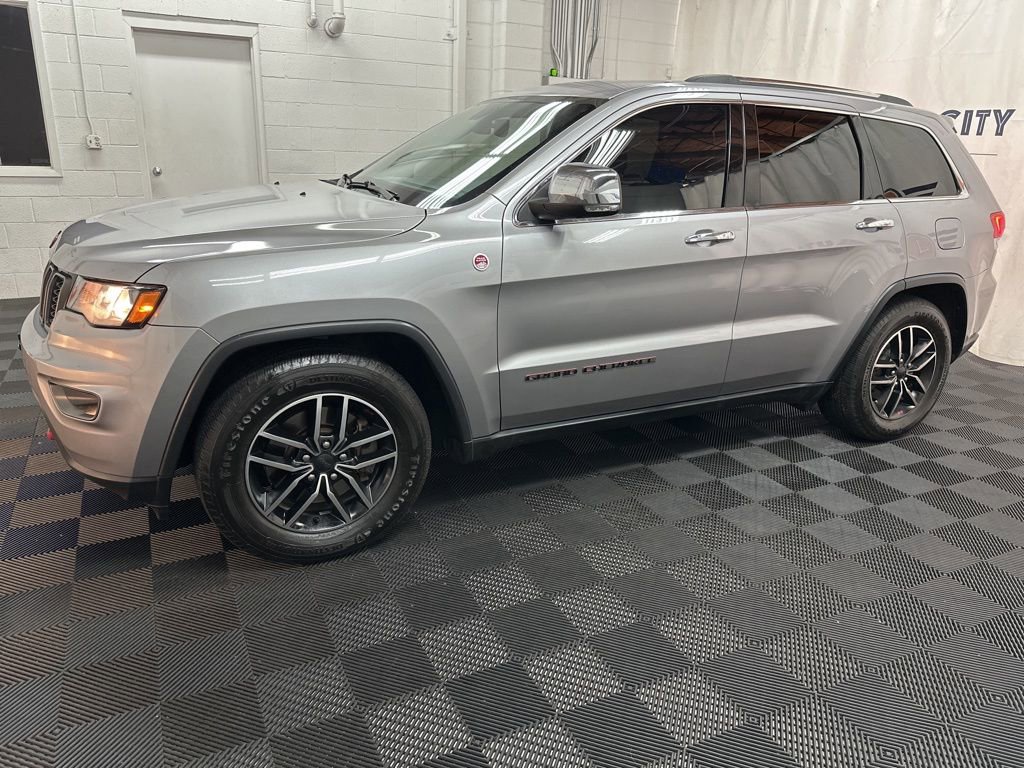 Used 2019 Jeep Grand Cherokee Trailhawk image 5