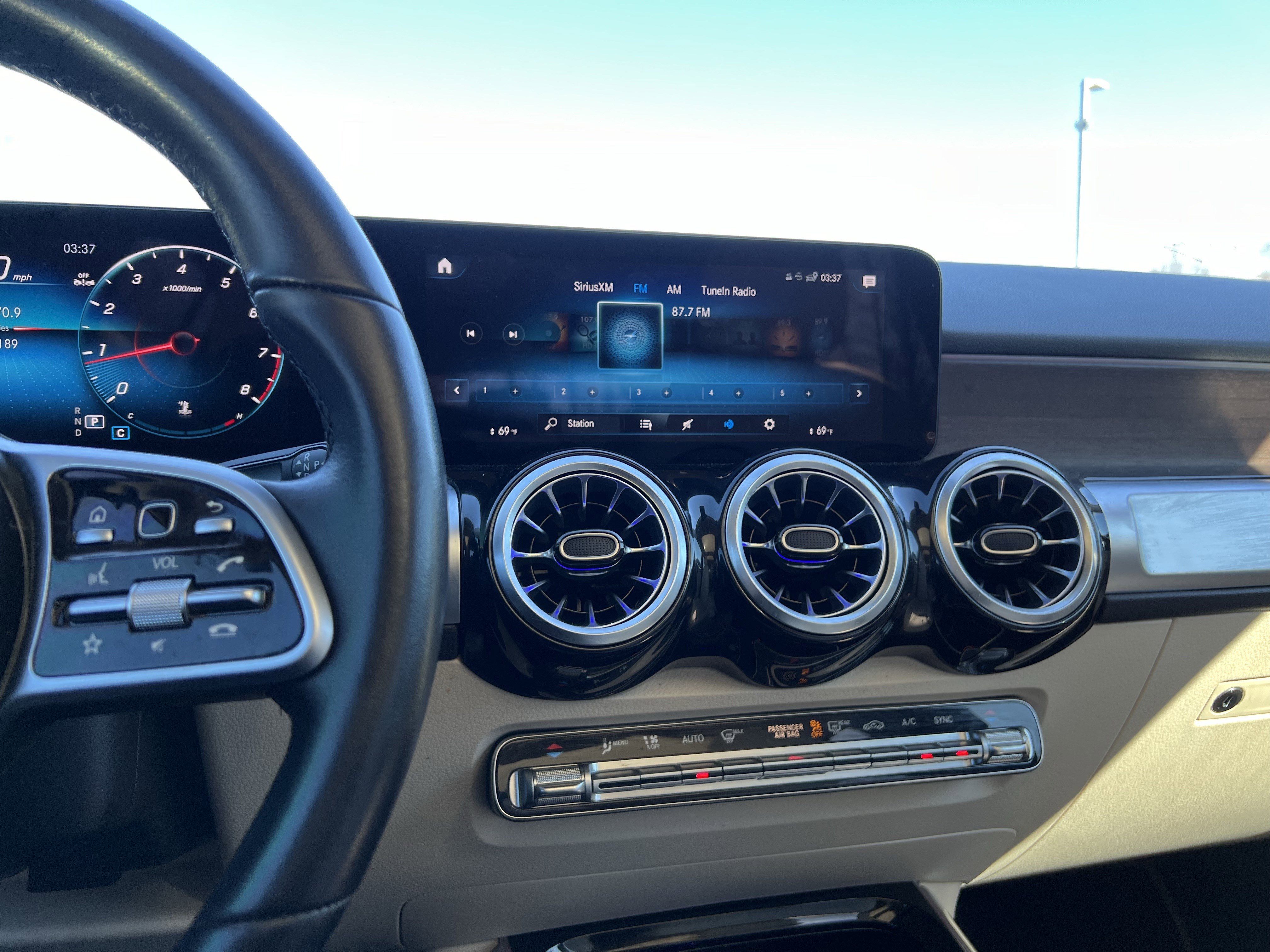 Certified 2023 Mercedes-Benz GLB 250 image 32