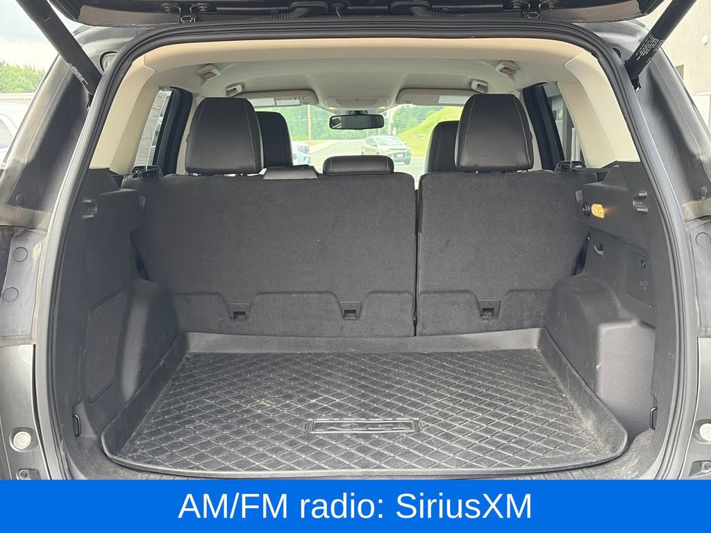 Used 2017 Ford Escape Titanium FWD image 8