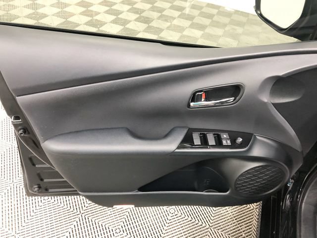 Used 2022 Toyota Prius XLE w/ Advanced Technology Package FWD image 13