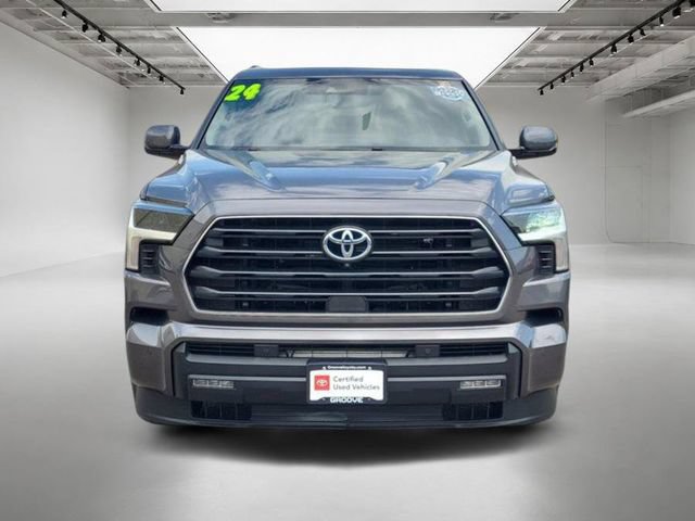 Used 2024 Toyota Sequoia SR5 w/ SR5 Premium Package AWD/4WD image 9