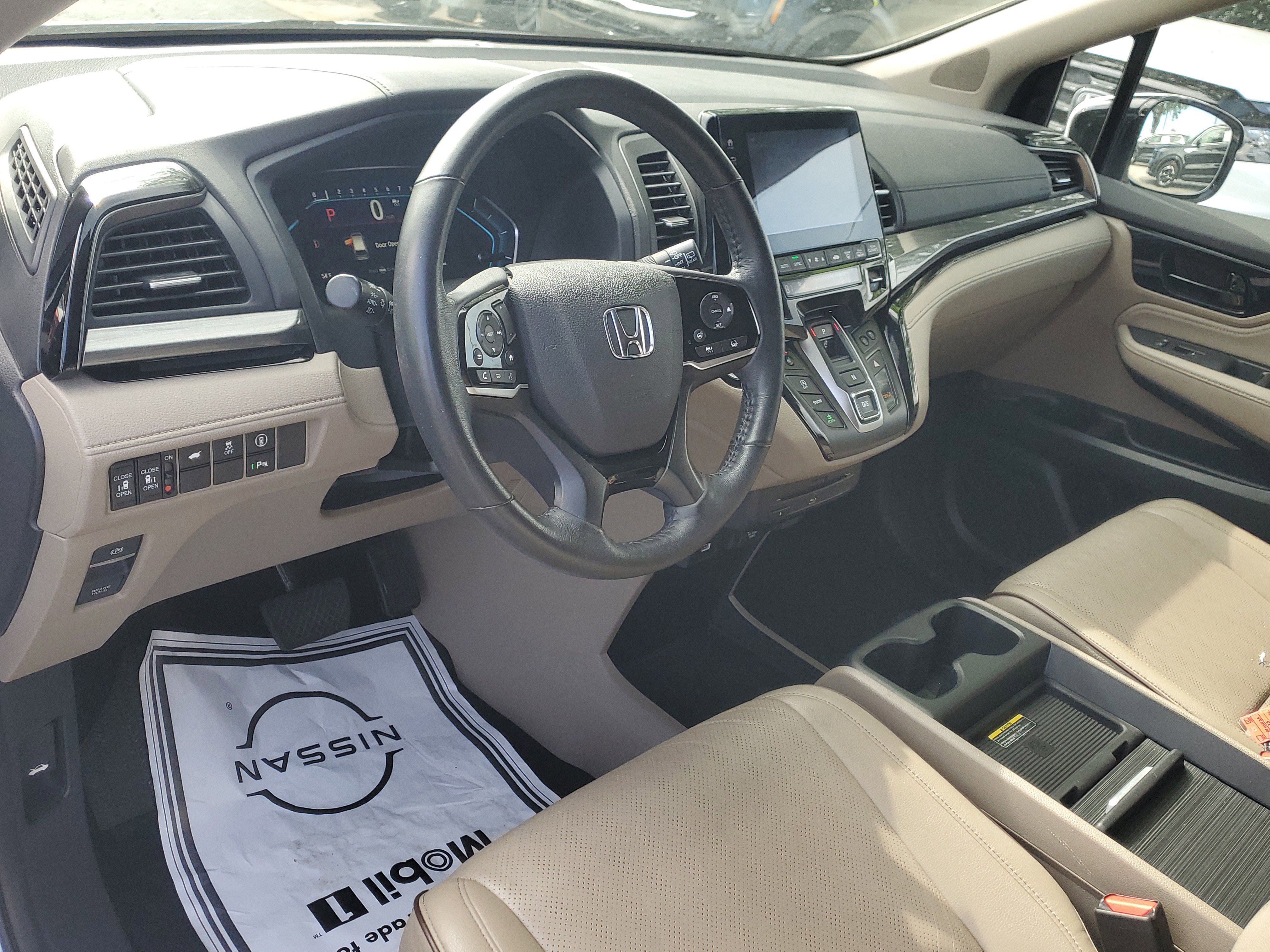 Used 2023 Honda Odyssey Elite image 21