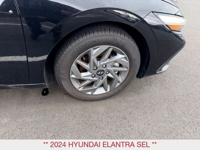 Used 2024 Hyundai Elantra SEL FWD image 8