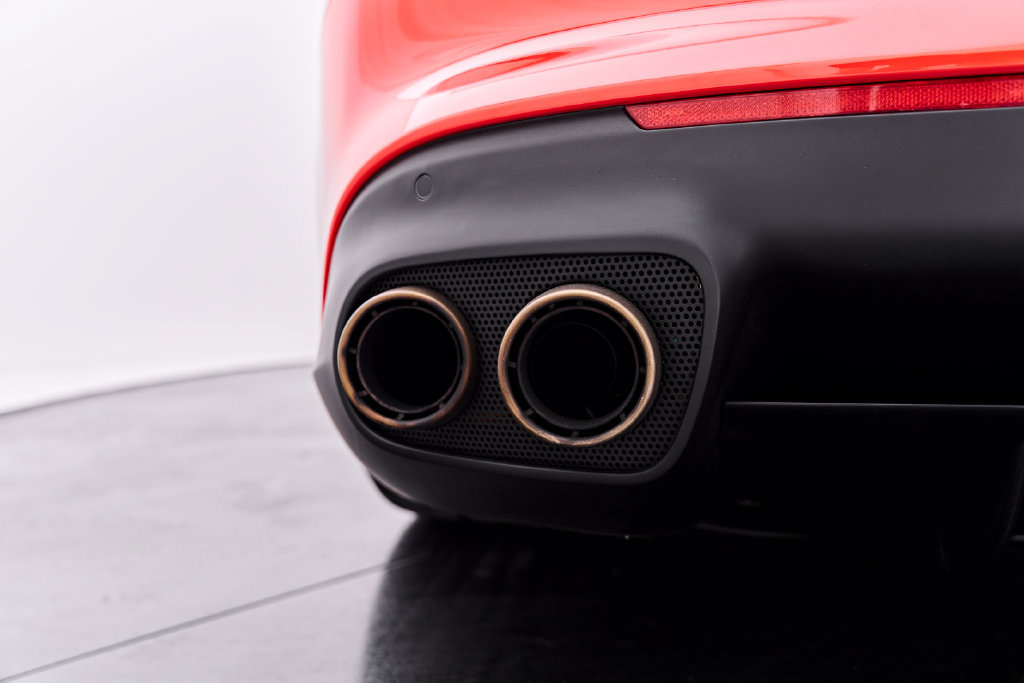 Used 2016 Ferrari F12 Berlinetta RWD image 37