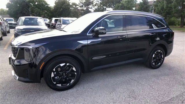 New 2026 Kia Sorento S image 7