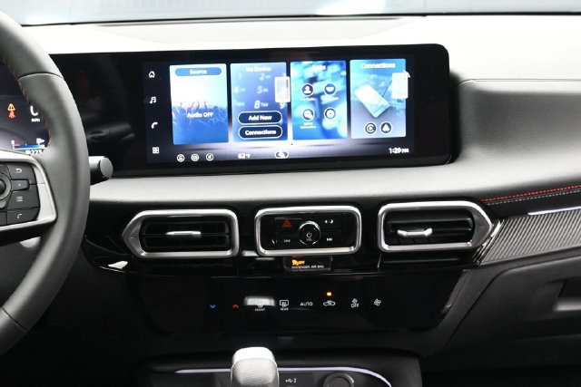 New 2026 Nissan Sentra SR w/ Floor Mat Package FWD image 11
