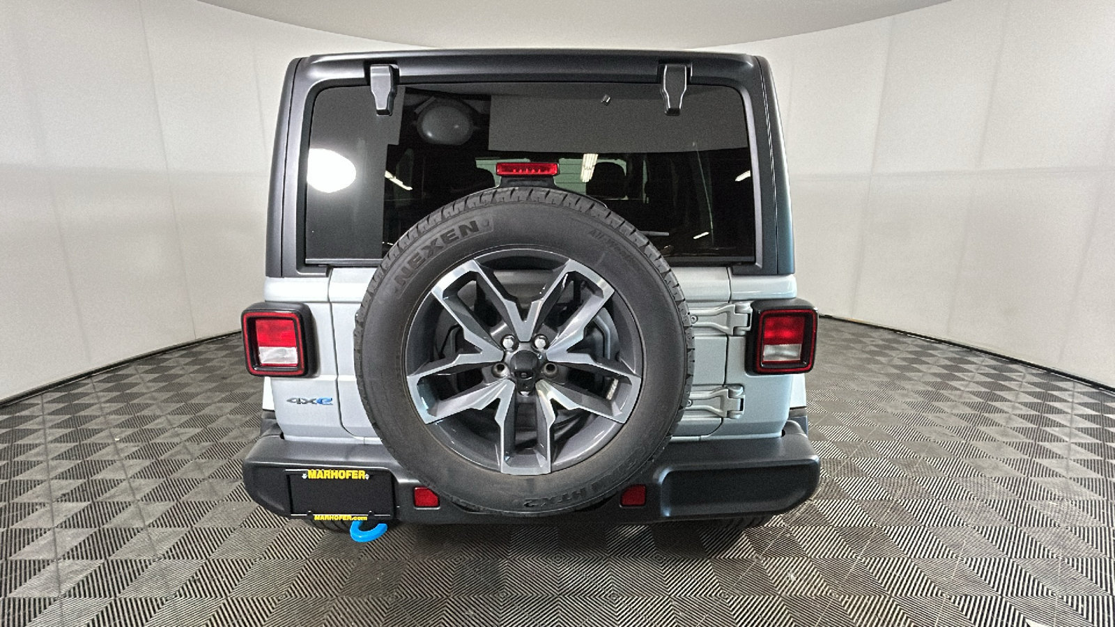 Used 2024 Jeep Wrangler Unlimited w/ Convenience Group AWD/4WD image 4