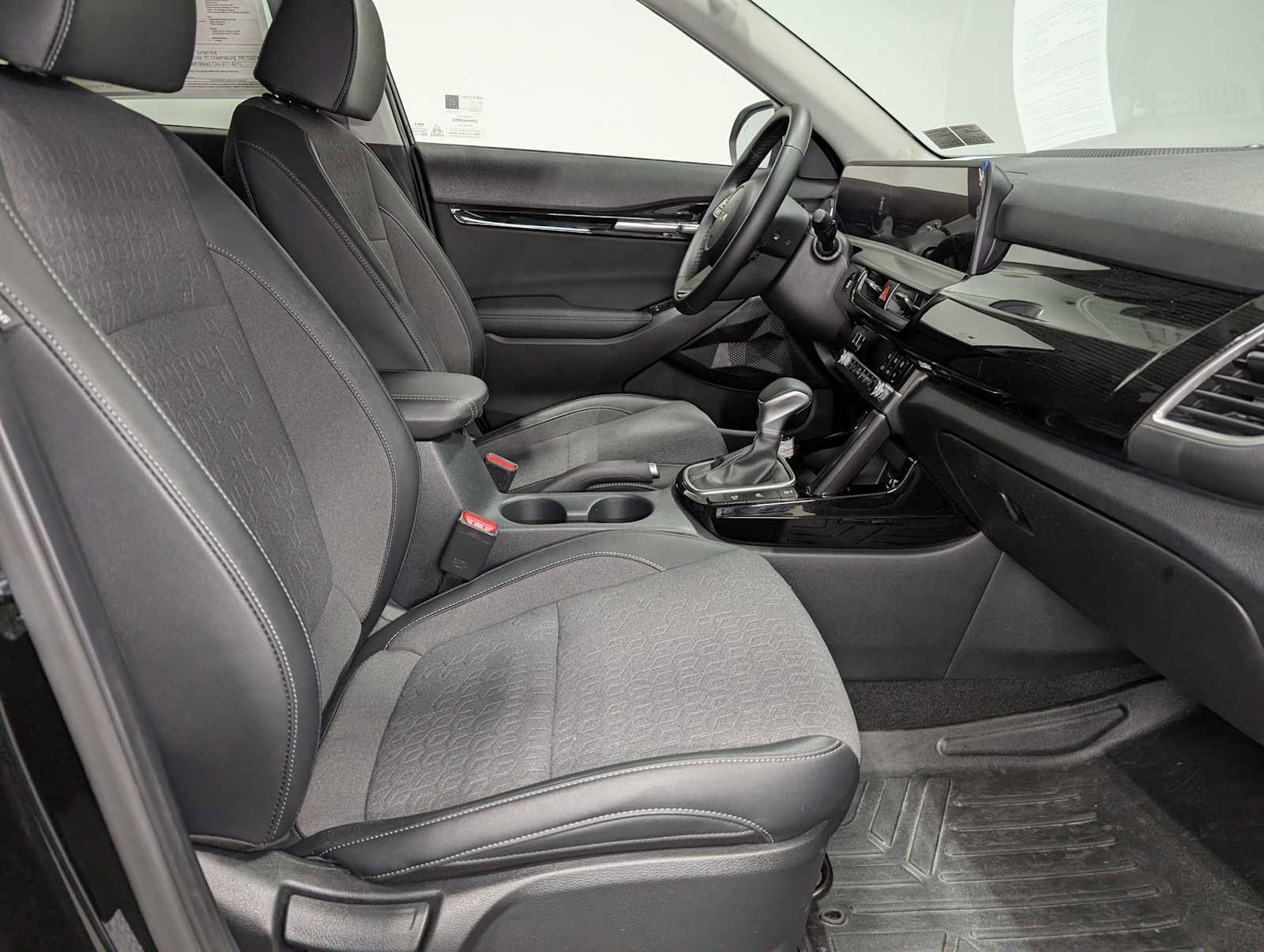 Certified 2024 Kia Seltos S image 36