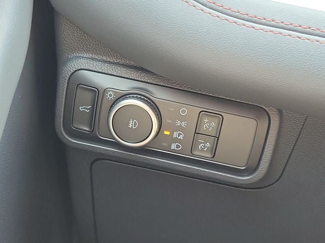 New 2026 Ford Explorer Active w/ Active Comfort Package AWD/4WD image 8