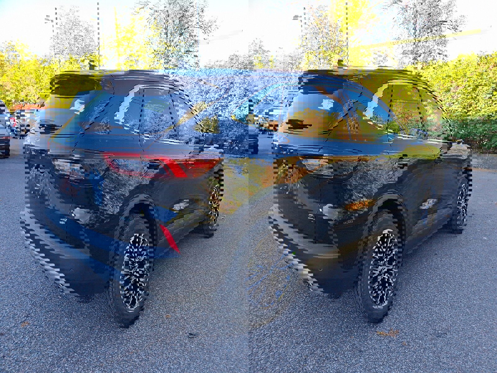 New 2025 Ford Escape SE w/ PHEV Premium Package image 7