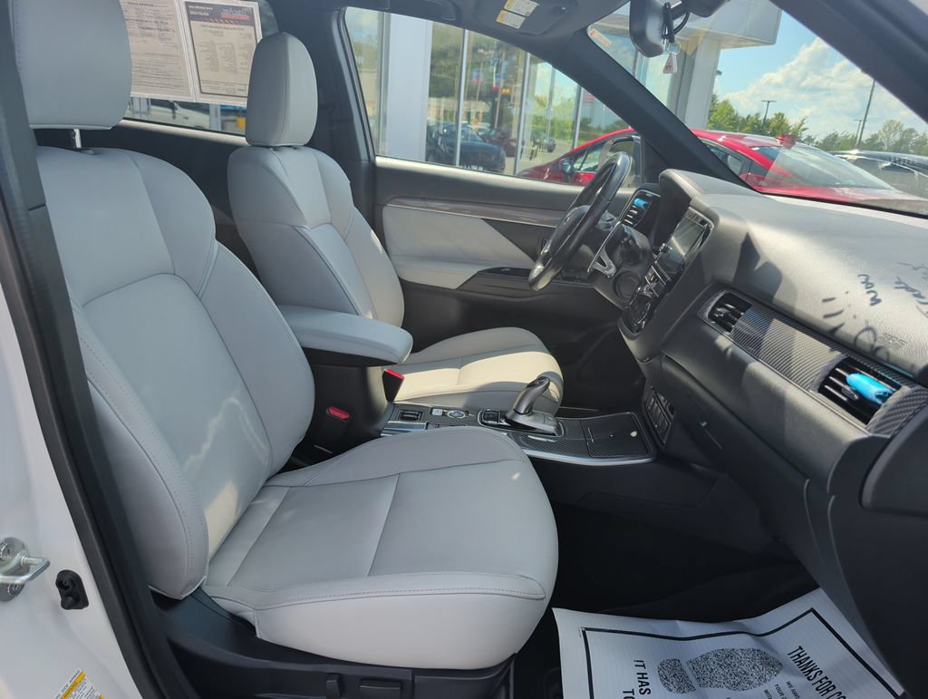 Used 2019 Mitsubishi Outlander SEL AWD/4WD image 22