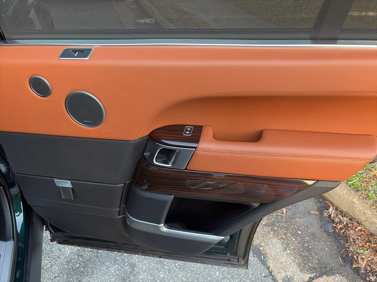 Used 2017 Land Rover Range Rover Long Wheelbase Autobiography image 33