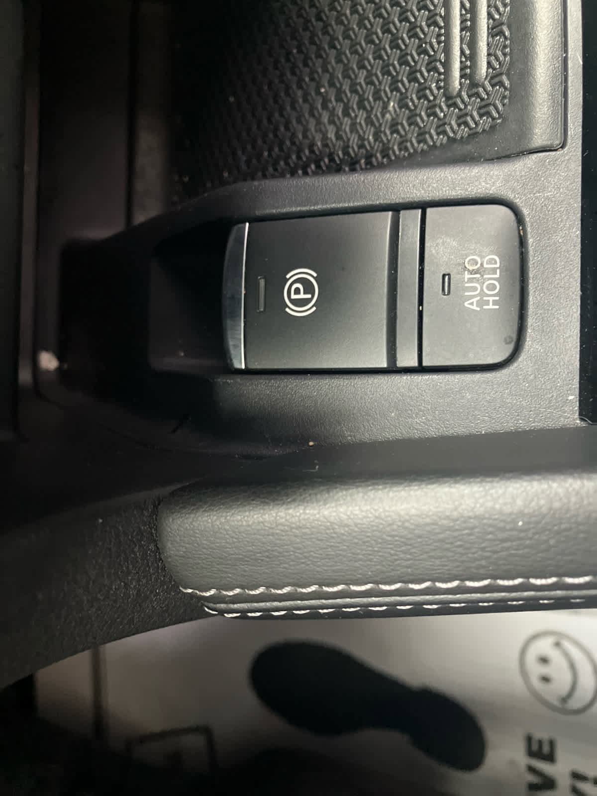 Used 2024 Nissan Kicks SR image 24